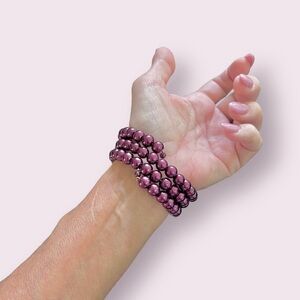 Deep Magenta Pearl Beaded Wrap Bracelet in Excellent condition